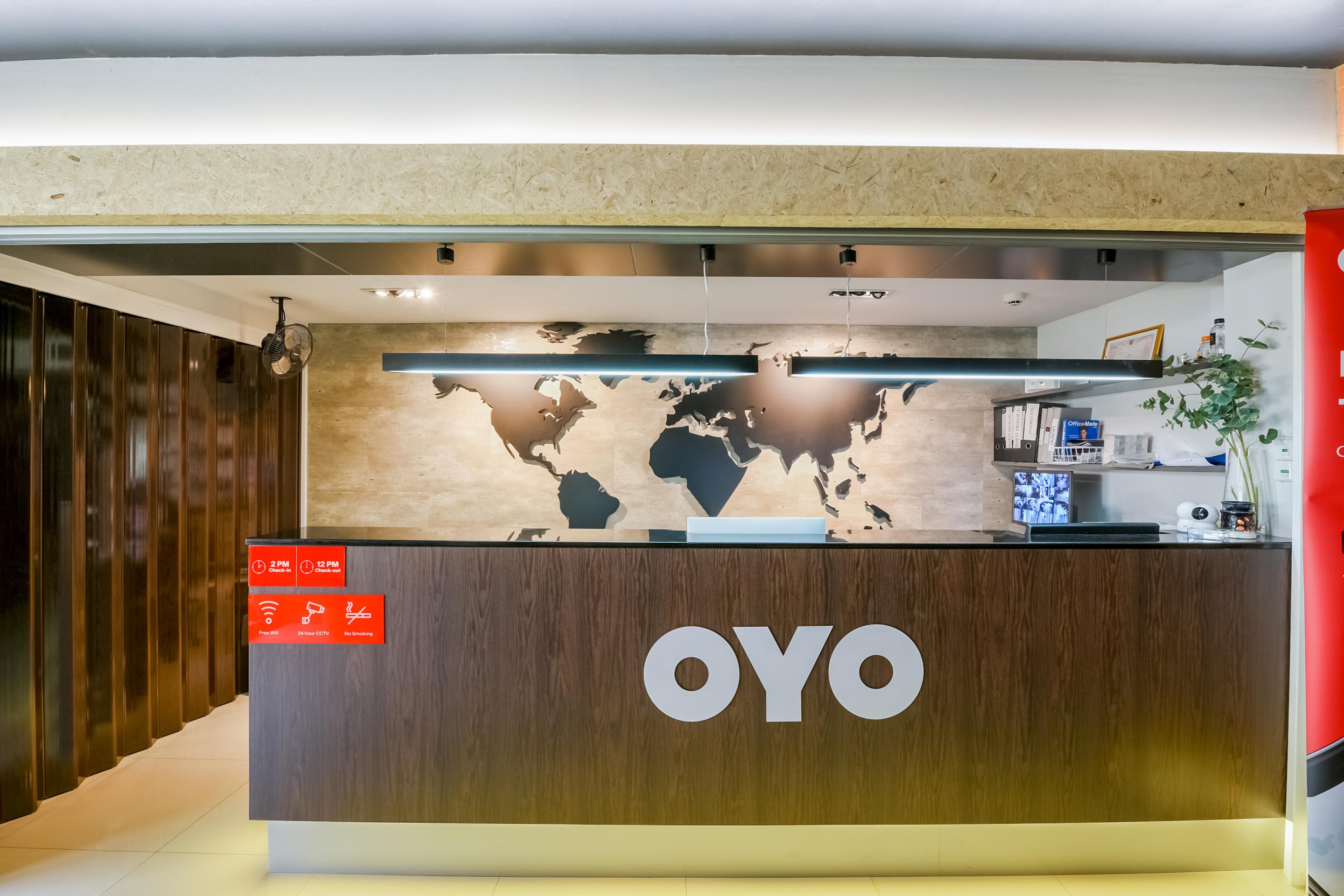 Отель Vaccinated Staff - Oyo 137 Kitzio House Бангкок Экстерьер фото